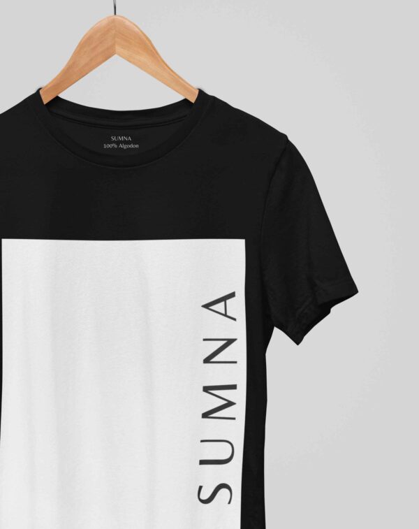 Playera negra estampada hombre - Image 2