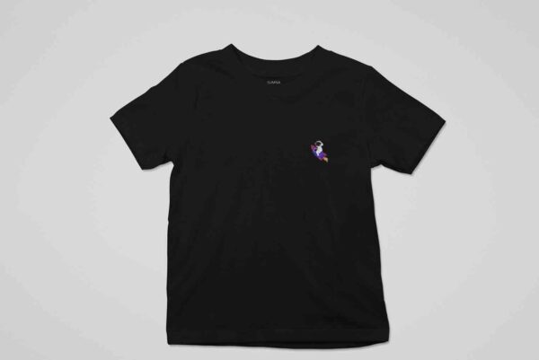 Playera negra bordada niño