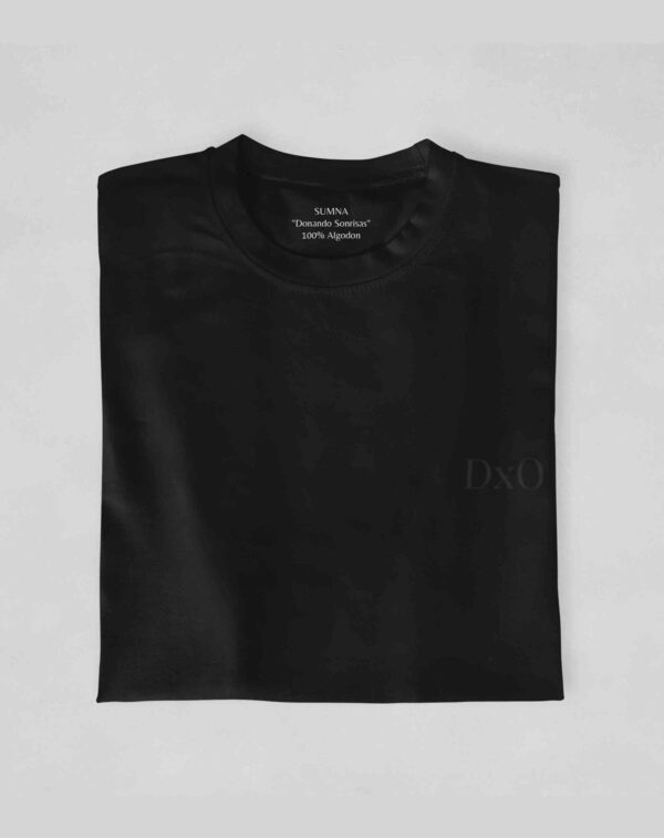 Playera manga corta negra - Image 2